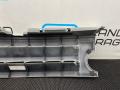 решетка радиатора Land Rover Discovery 3 поколение L319 2006, АКПП, 603 chawton white solid - белый, полный привод, правый руль, DHB000274XXX - фото №17