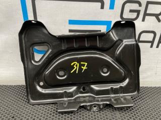 крепление аккумулятора Mercedes-Benz E-Класс W212/S212/C207/A207 W212 2012, АКПП, 799u - алмазно-белый metallic, задний привод, правый руль, 2126200118