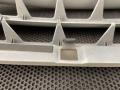 решетка радиатора Land Rover Discovery 3 поколение L319 2006, АКПП, 603 chawton white solid - белый, полный привод, правый руль, DHB000274XXX - фото №10