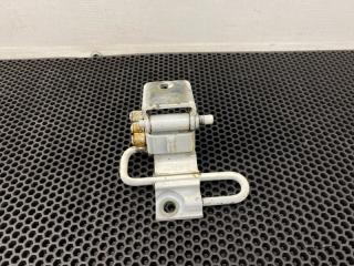 петля двери Porsche Cayenne 955 2006, 2.2 л., АКПП, r6/r9a - sandweiss/белый., полный привод, правый руль, 7L0831412