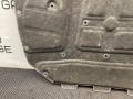шумоизоляция капота BMW 5 серия F07/F10/F11 F10 2010, АКПП, задний привод, 51486989301 - фото №11