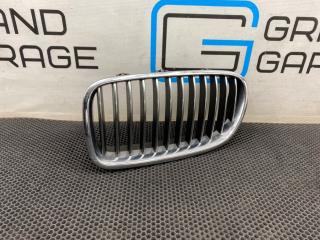 решетка радиатора BMW 5 серия F07/F10/F11 F10 2011, АКПП, задний привод, 51137203649