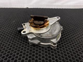 насос вакуумный Volvo XC70 3 поколение 2008, АКПП, 452 - black sapphire (черный)., полный привод, правый руль, 6G9N2A451AF