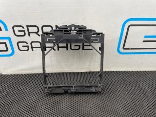 кронштейн радиатора BMW 5 серия F07/F10/F11 F10 2010, АКПП, задний привод, 17217572542