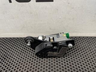 замок багажника Land Rover Discovery 3 поколение L319 2006, АКПП, 603 chawton white solid - белый, полный привод, правый руль, FUG500060