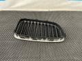 решетка радиатора BMW 5 серия F07/F10/F11 F10 2011, АКПП, задний привод, 51137203649 - фото №7
