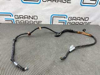 плюсовой провод аккумулятора Mercedes-Benz C-Класс W204/S204 W204 2011, АКПП, задний привод, 2075408032