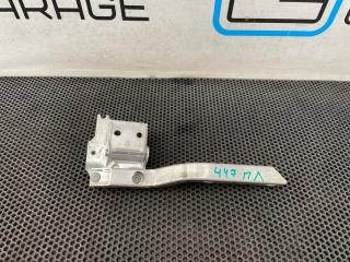 кронштейн радиатора BMW 7 серия F01/F02 F01 2010, АКПП, задний привод, 51117186513
