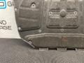 шумоизоляция капота BMW 5 серия F07/F10/F11 F10 2011, АКПП, задний привод, 51486989301 - фото №9