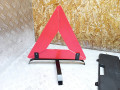 знак аварийной остановки Toyota RAV4 2 поколение (XA20) 2003, 2.0 л., 1CD-FTV, дизель, МКПП, внедорожник 5 дв. - фото №4