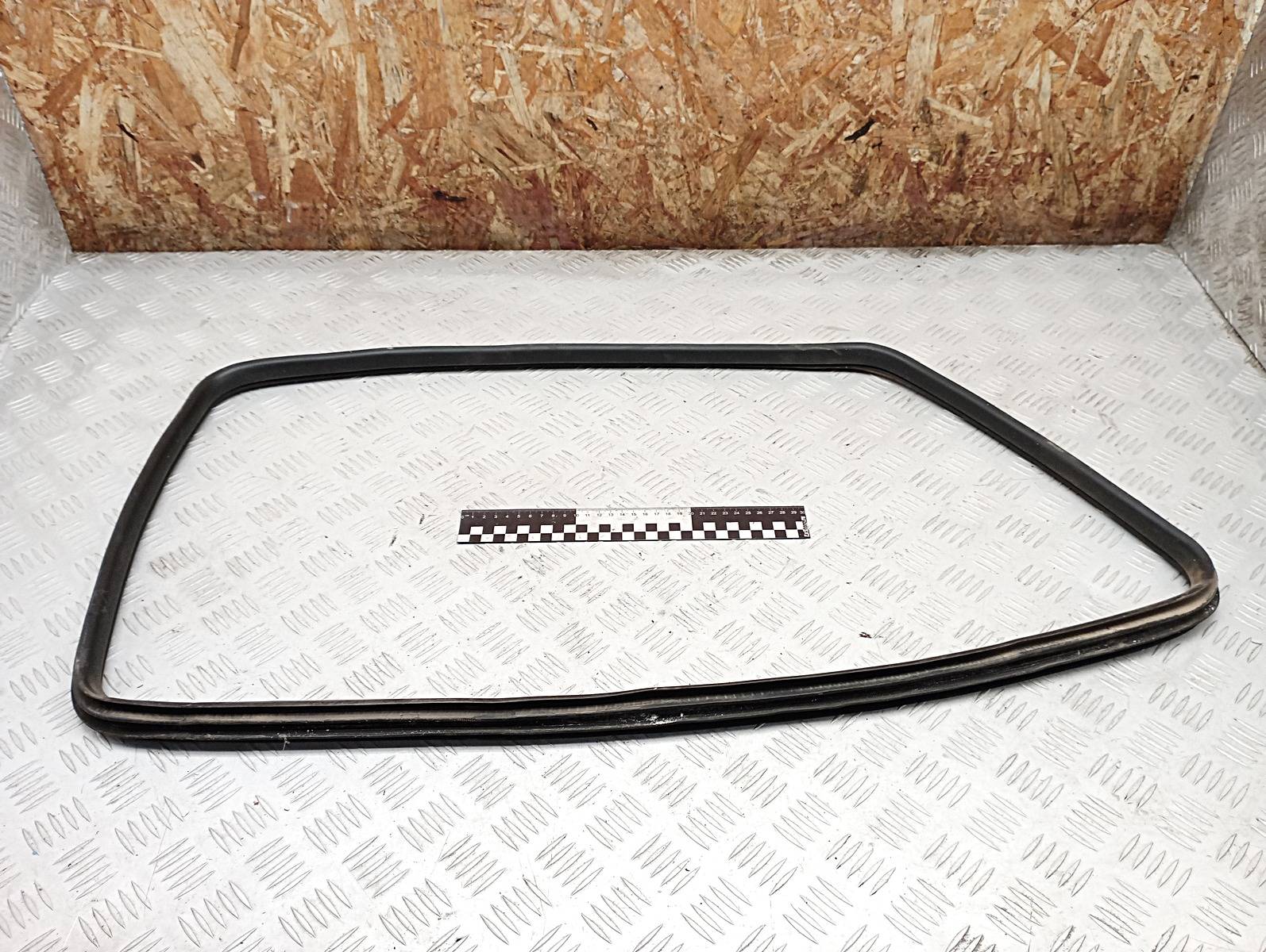 Уплотнитель Fiat Punto 1 (176) купить в Беларуси