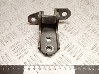 петля двери Toyota RAV4 2 поколение (XA20) 2003, 2.0 л., 1CD-FTV, дизель, МКПП, внедорожник 5 дв.