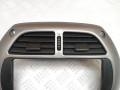 рамка под магнитолу Toyota RAV4 2 поколение (XA20) 2003, 2.0 л., 1CD-FTV, дизель, МКПП, внедорожник 5 дв., 4556432030, 4556442030, 5541042090, 5542142090, 55421190H1, 5541042080, 55421190H0, 554214208 - фото №2