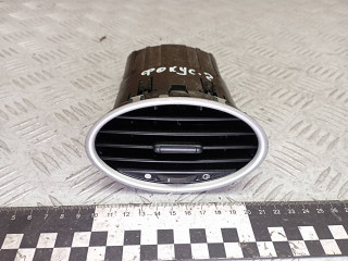 дефлектор обдува салона Ford Focus 2 поколение 2007, 4M51A014L21AD, 4M51A014L21BC, 6N41A014L21CAW