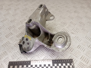 кронштейн двигателя Volkswagen Passat B5 1998, 1.8 л., бензин, 8E0199352F