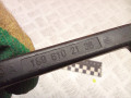 крепление аккумулятора Mercedes-Benz A W169 2 поколение (2004-2008) 2005, 1.5 л., M 266.920, бензин, МКПП, хетчбэк 5 дв., правый руль, A1696102136 - фото №3