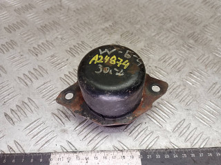 подушка крепления двигателя Volkswagen Passat B4 1996, 1.9 л., дизель, 357199402C, 357199402A, 3A0199402