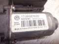 моторчик стеклоподъемника передний правый Volkswagen Caddy 3 поколение 2008, 1.9 л., BLS, дизель, АКПП, 1K0959792J, 1T0959702D, 402029C - фото №7