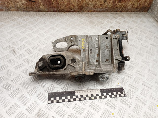 подушка крепления двигателя Nissan Qashqai 1 поколение 2008, 1.5 л., K9K 282, дизель, МКПП, правый руль, 11254JD000, 11220JD000, 11220AZ60A, 11220JD50A
