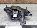 подушка крепления двигателя Volkswagen Polo 4 поколение 2003, 1.4 л., дизель, 6Q0199555AC, 6Q0199555AF, 6Q0199555AR, 6Q0199555AS, 6Q0199555S, 6R0199555, 6RF199555, 6RF199555A, 6RF199555B, 6RF199555C, 6Q0199555AA, 6Q0199555AB, 6Q0199555, 6Q0199555AE, 6Q0199555AT, 6Q0199555T - фото №2