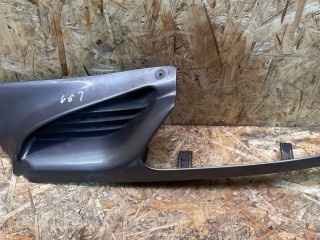 Накладка (ресничка) фары Renault Scenic 1 поколение 1998, 1.6 л., бензин, МКПП, 7700834200