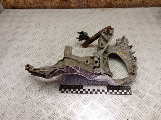 кронштейн генератора Renault Espace 3 поколение 2001, 2.2 л., дизель, 8200123833