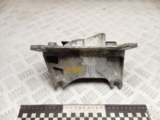 подушка крепления КПП Renault Megane 3 поколение 2010, 1.5 л., K9K 724, дизель, МКПП, хетчбэк 3 дв., правый руль, 112200