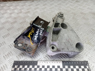 подушка крепления двигателя Renault Scenic 2 поколение 2005, 1.9 л., дизель, МКПП, минивэн, 8200437465, 8200072652, 8200592642, 8200549046, 8200438263, 8200674936, 8200780780, 8200690091