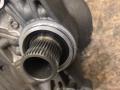раздаточная коробка Peugeot 4007 1 поколение 2009, 2.2 л., дизель, МКПП, полный подключаемый привод, правый руль, 067023, 2204C6, 1608951980 - фото №2