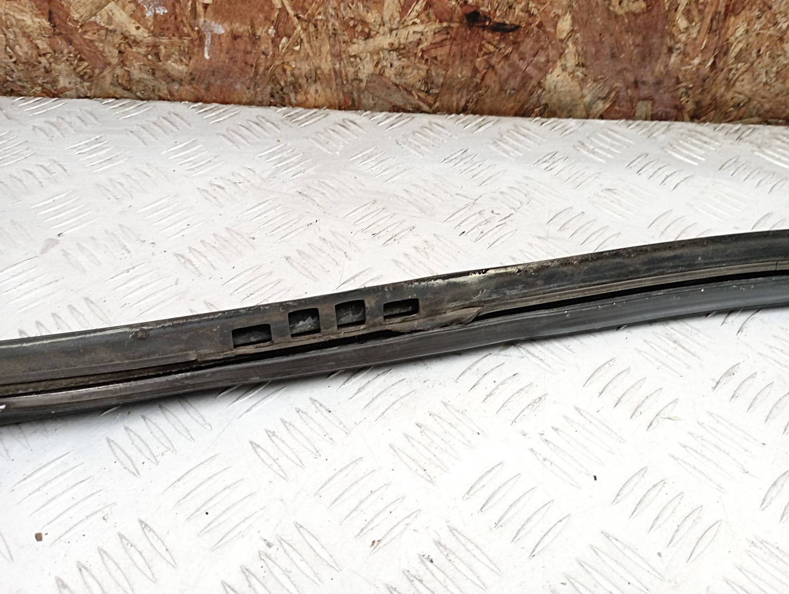 Уплотнитель Fiat Punto 1 (176) купить в Беларуси