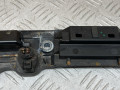 кнопка открытия багажника Volkswagen Passat B6 2007, 2.0 л., дизель, АКПП, универсал - фото №8