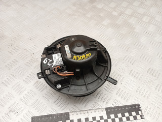 моторчик печки Volkswagen Passat B6 2007, 2.0 л., BWA, бензин, МКПП, седан, 1K1820015, 3C1820015, 3C1820015L, 1K1820015A, 1K1820015B, 1K1820015C, 1K1820015D, 1K1820015E, 1K1820015F, 1K1820015G, 1K1820015J, 1K1820015L, 1K1820015P, 1K1820015Q, 1K1820021, 1KD820015, 1KD820015A, 1KD820015F, 3C0907521C, 3C1820015A, 3C1820015AA, 3C1820015F, 3C1820015H, 3C1820015J, 3C1820015K, 3C1820015M, 3C1820015P, 3C1820015Q, 3C1820015R, 3CD820015A, CZ0160600863, CZ0160600864, CZ0160600865, CZ0160600874, CZ0160601171, DEA32003, MZZ0018CD, MZZ0018EJ, MZZ0018GS, MZZ0018RE, MZZ0018WB, MZZ0018YD, MZZ9018CD, MZZ9018PM, MZZ9018RE, 698811, 715347, 995775T, F993987Q, F994031P, F995748Q, F995749D, F998886K, F998922Q, N995749D, PM9388, 202N10031Z, 3C0907521D