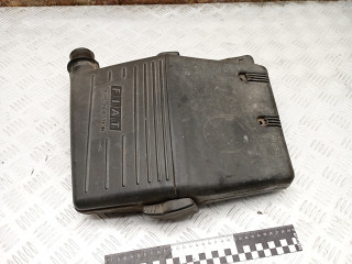 корпус воздушного фильтра Fiat Punto 1 поколение 1998, 1.2 л., бензин, МКПП, хетчбэк 3 дв., 7715325