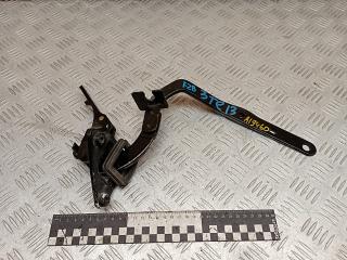 петля крышки багажника Volvo XC70 2 поколение 2004, 2.4 л., дизель, АКПП, универсал, 8643158