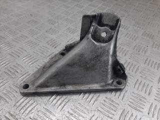 кронштейн двигателя BMW 5 серия E60/E61 2006, 3.0 л., дизель, 2211676114901