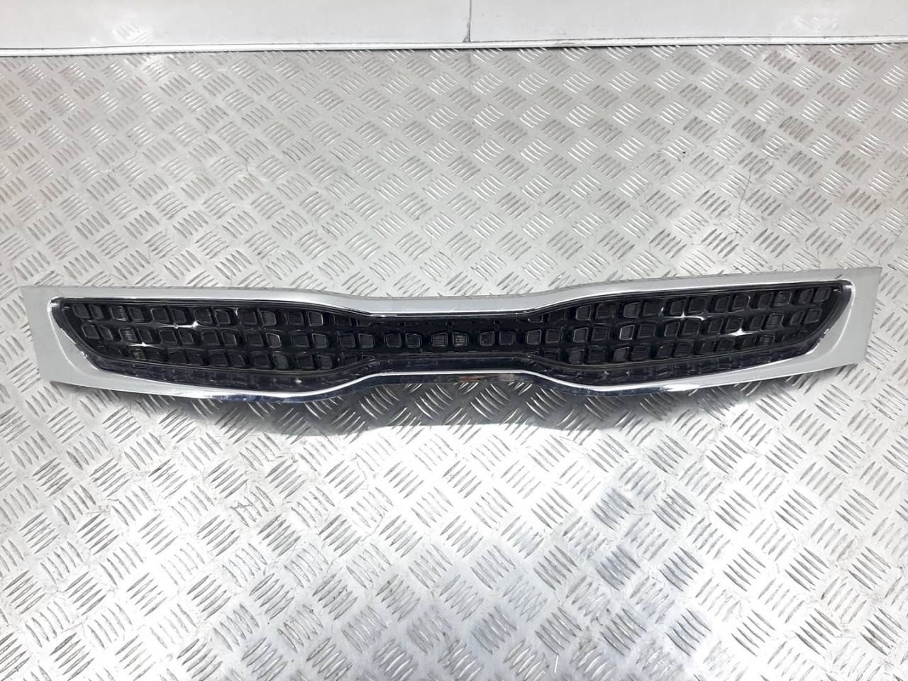 решетка радиатора Kia Rio 4 поколение 2019, 86350-H0500 - фото №1