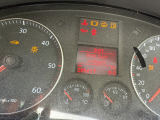 Volkswagen Touran 1 поколение