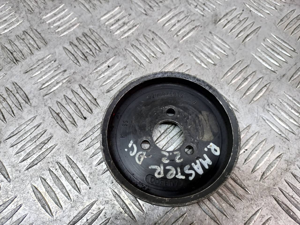 шкив насоса гидроусилителя Renault Laguna 1 поколение 1998, 2.0 л., i, бензин, 7700874939 - фото №1