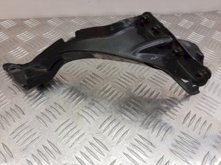 крепление ( кронштейн ) крыла Audi A6 4G/C7 [рестайлинг] 2016, 2.0 л., TFSI, 4G0805815