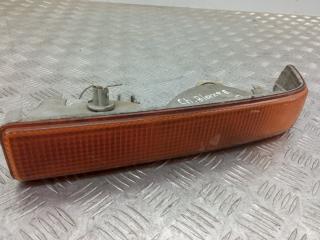 поворотник левый Chevrolet Blazer 2 поколение 1998, 16526485