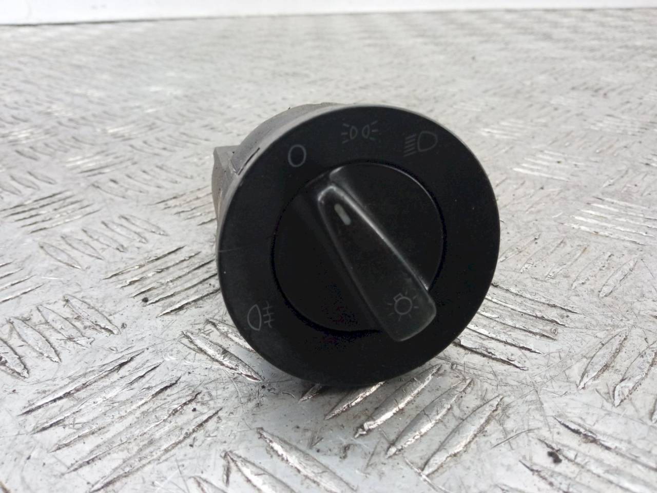 переключатель света Volkswagen Passat B5 2001, 1C0941531 - фото №1