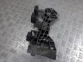 кронштейн генератора Mercedes-Benz B-Класс W245 2006, 1.7 л., i - фото №3