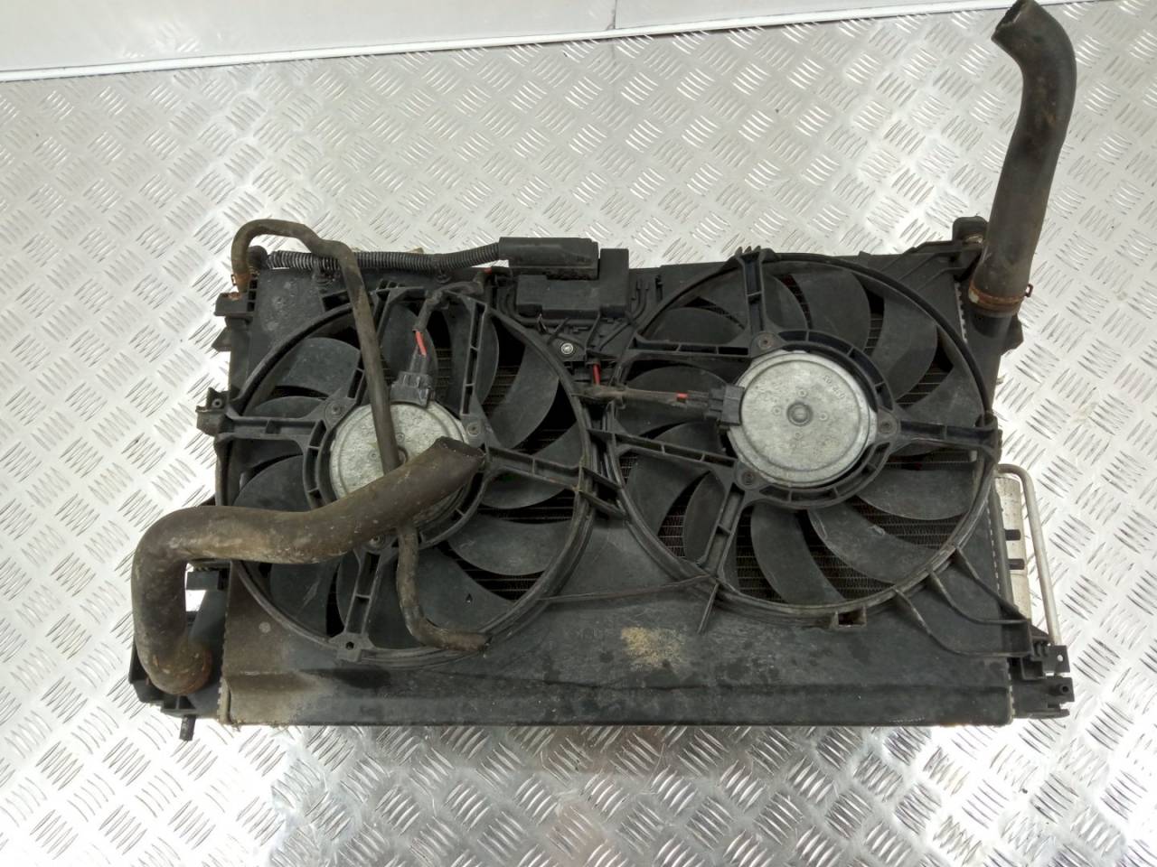 кассета радиаторов Opel Vectra C 2005, 2.2 л., DTi, AD1023870705P - фото №1