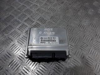 блок управления двигателем Audi A4 B5 1999, 1.8 л., i, бензин, -, 8D0907558B