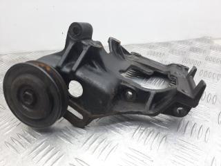 кронштейн (крепление) Mitsubishi Pajero 3 поколение [рестайлинг] 2004, 3.2 л., TD