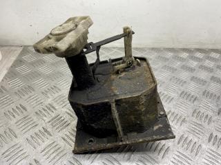 крепление запаски SEAT Alhambra 1 поколение 2000