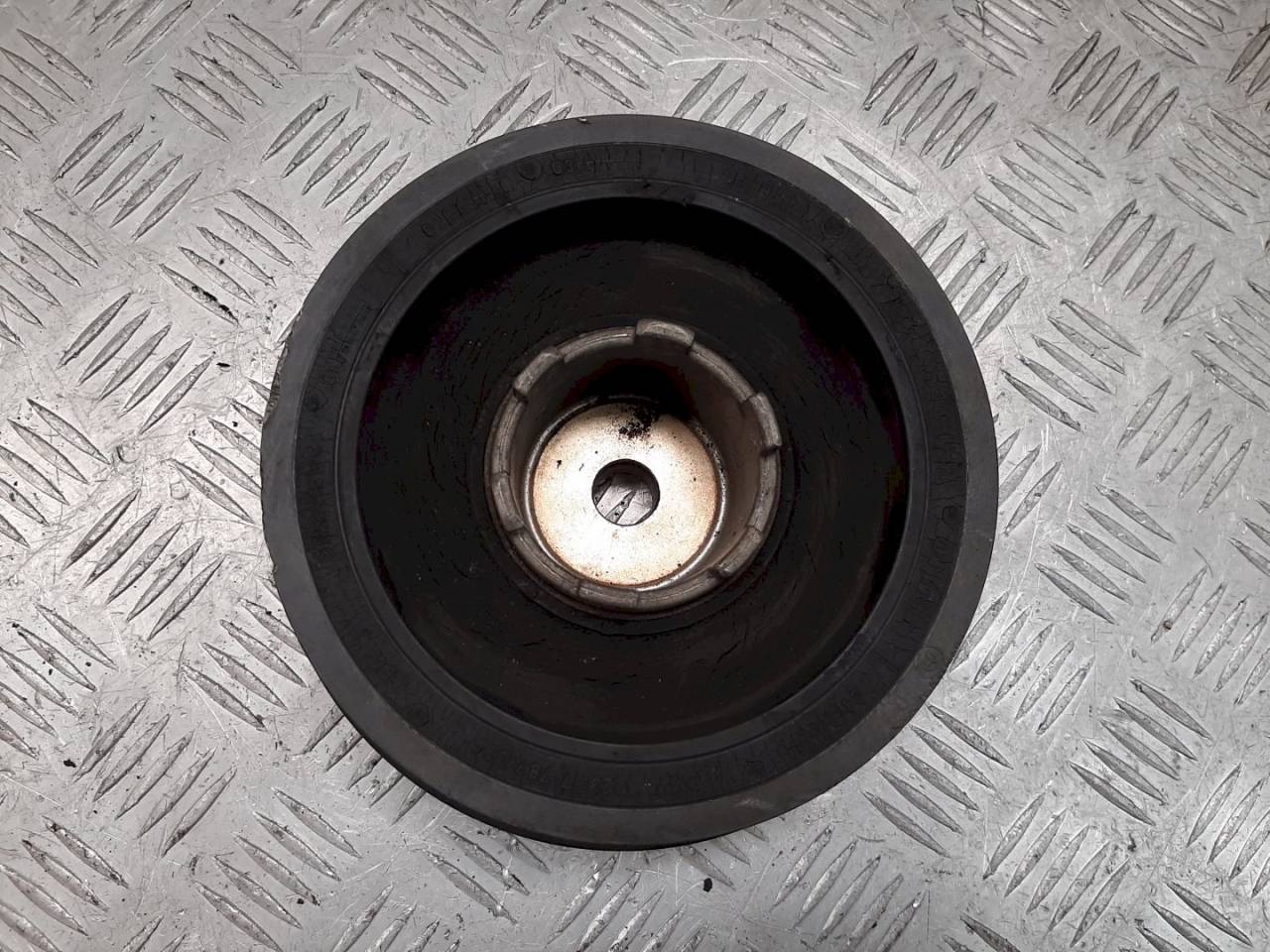 шкив коленвала BMW 3 серия E46 2002, 2.0 л., D, 11.23-7787304 - фото №1