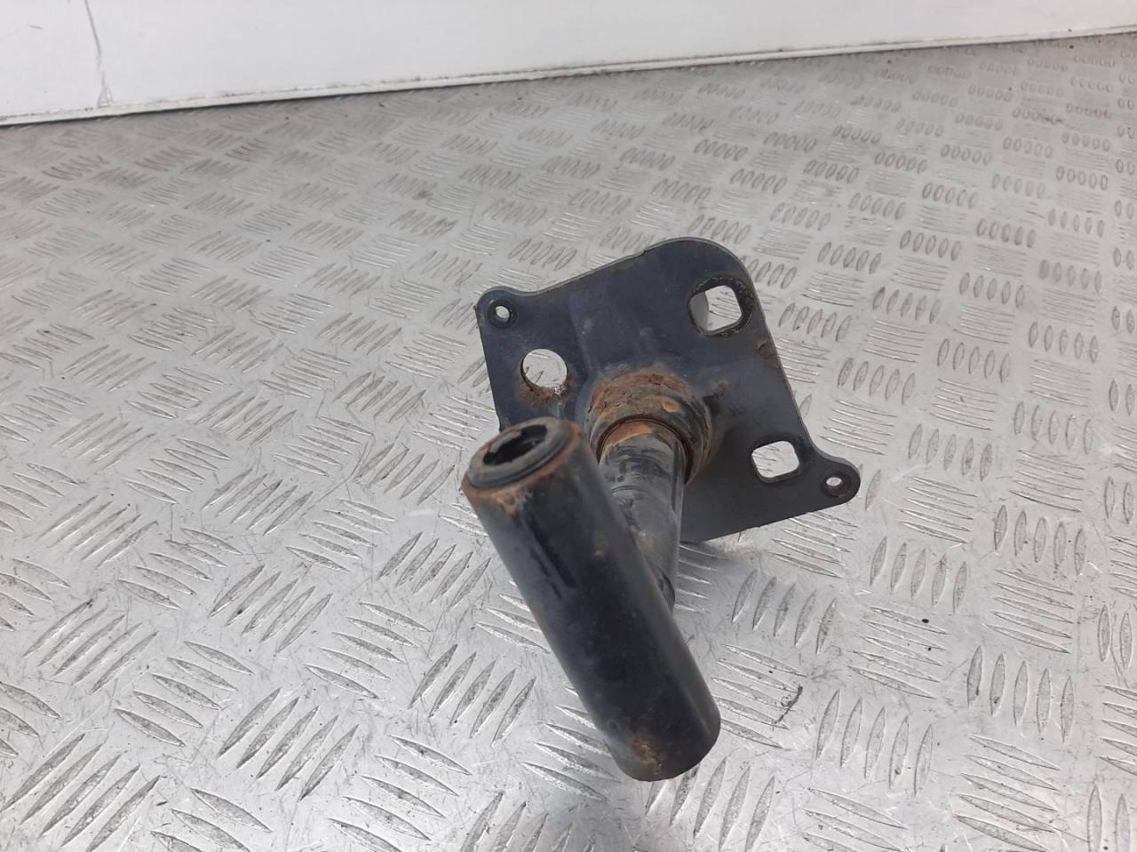 крепление бампера BMW 5 серия E39 2000, 2.2 л., i, 51.11-8159359 - фото №1