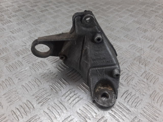 кронштейн КПП Audi A4 B5 1999, 1.8 л., i, бензин, 8D0399114S