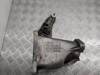 кронштейн полуоси Volkswagen Sharan 1 поколение 1995, 1.9 л., TDi, 7M0199207B